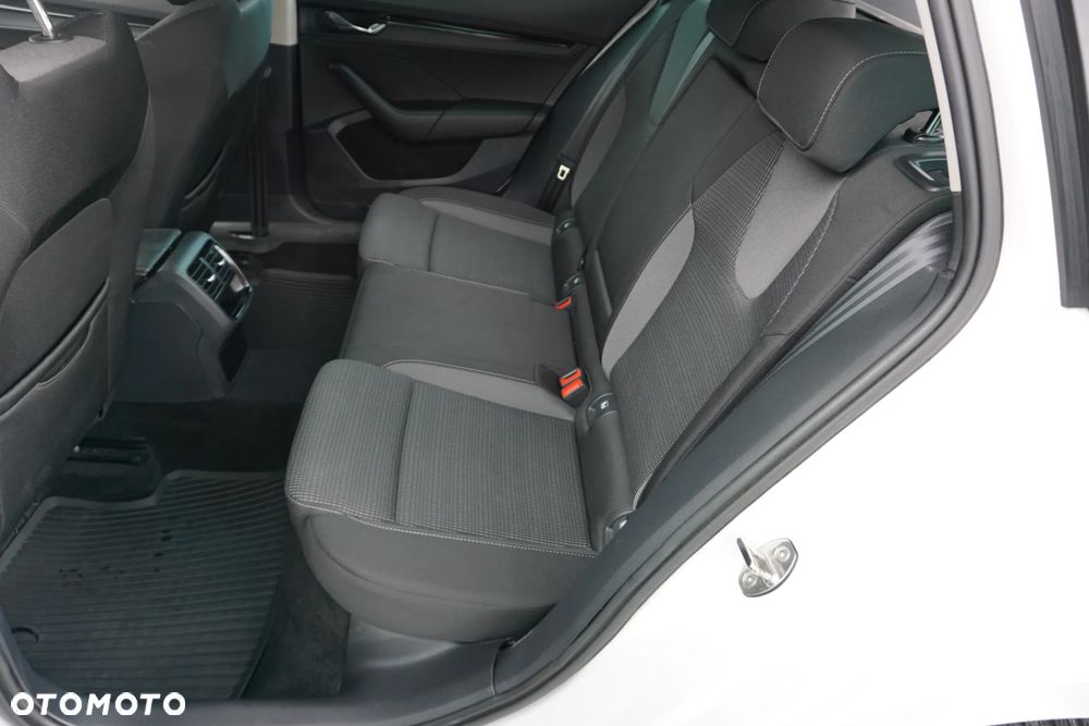 Skoda Octavia 1.5 TSI e-Tec Ambition DSG - 15