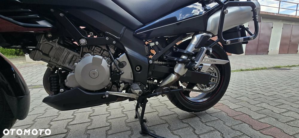 Suzuki V-STROM - 17