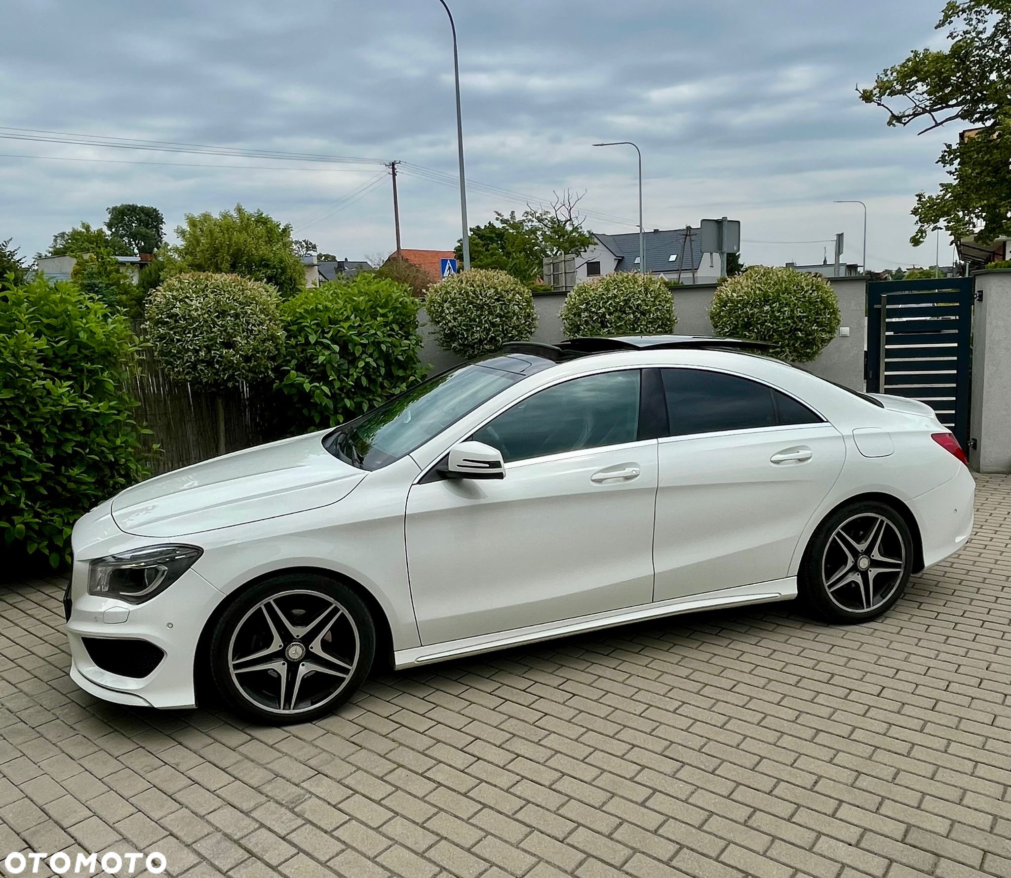 Mercedes-Benz CLA 180 7G-DCT AMG Line - 7
