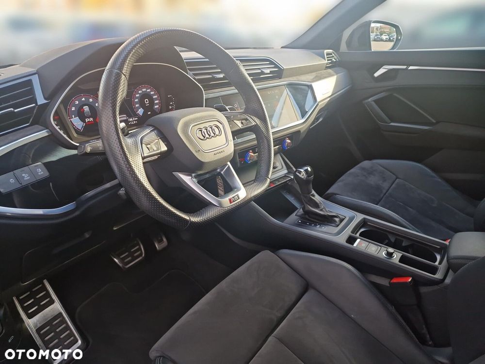 Audi RS Q3 Sportback - 9