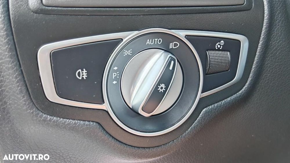 Mercedes-Benz C - 26