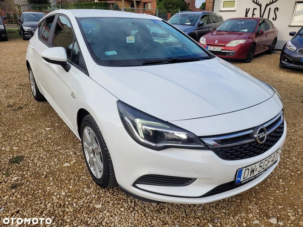 Opel Astra V 1.4 T Enjoy - 11