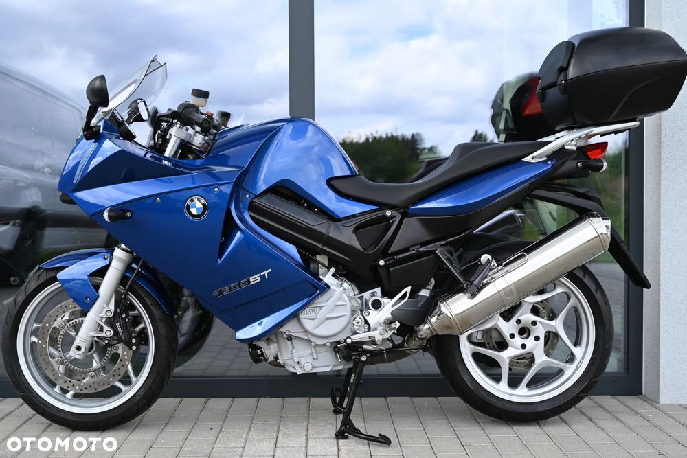 BMW F - 2