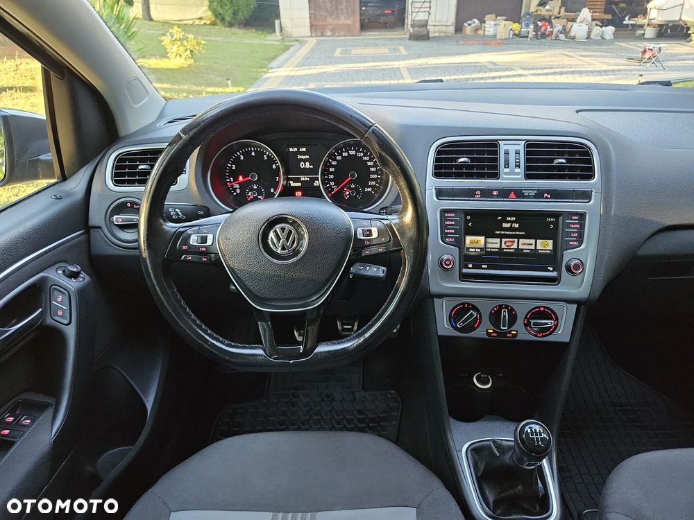 Volkswagen Polo 1.2 TSI Blue Motion Technology Allstar - 6