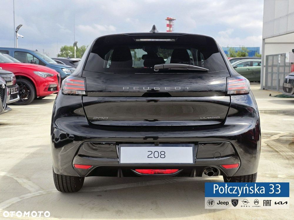 Peugeot 208 - 5
