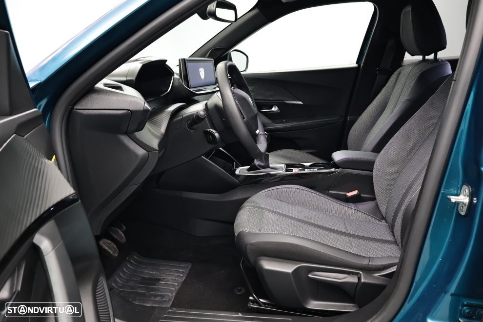 Peugeot 2008 1.2 PureTech Allure - 44
