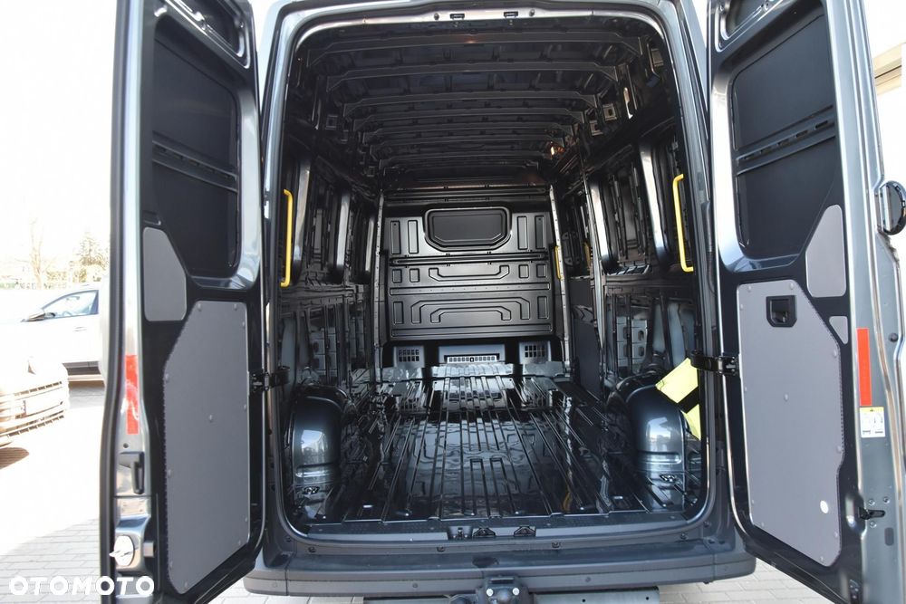 Volkswagen Crafter - 9