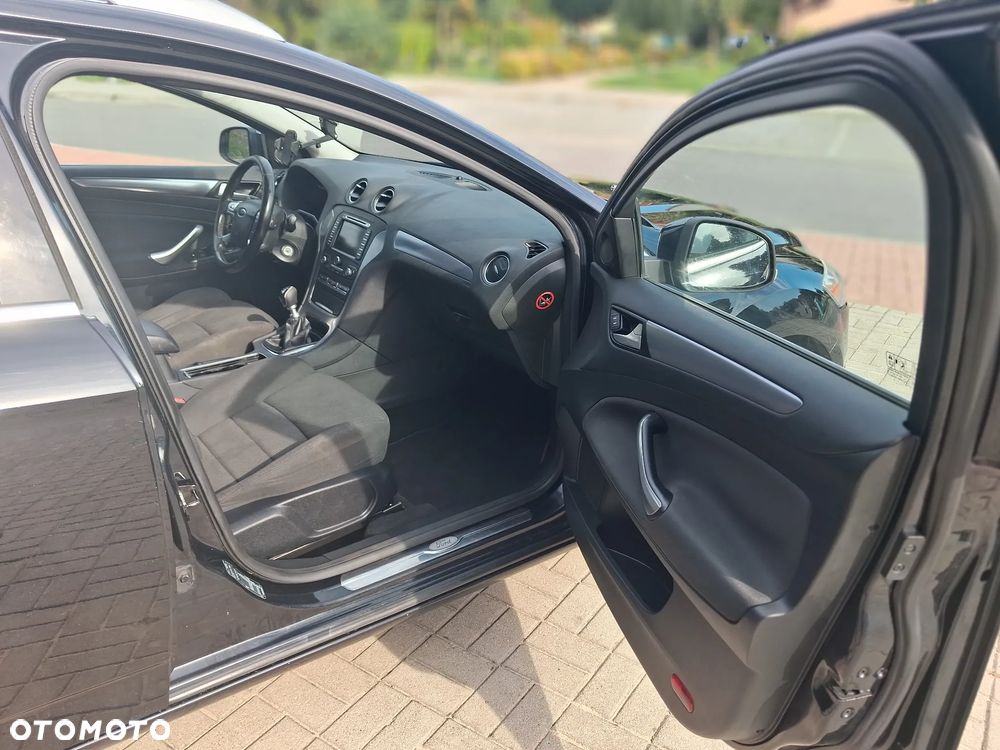 Ford Mondeo 2.0 TDCi Titanium - 19