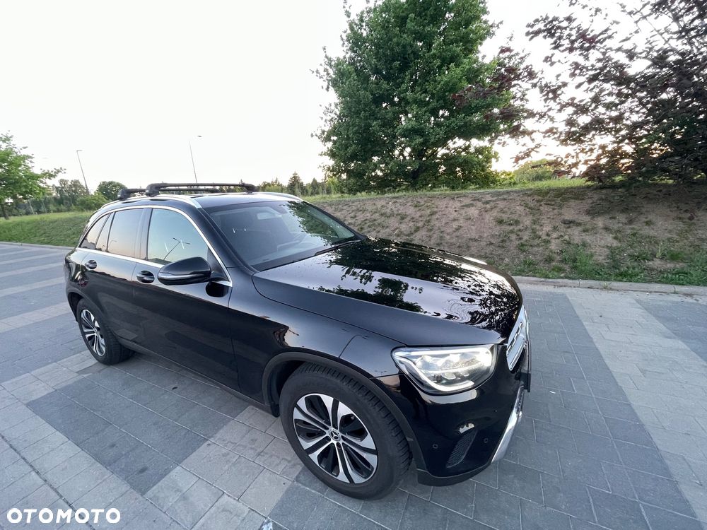 Mercedes-Benz GLC 200 d 4-Matic Business Edition - 3