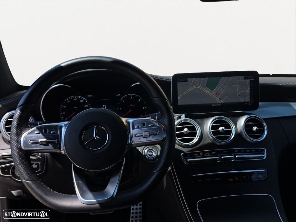 Mercedes-Benz C 220 d AMG Line — fotografia 12