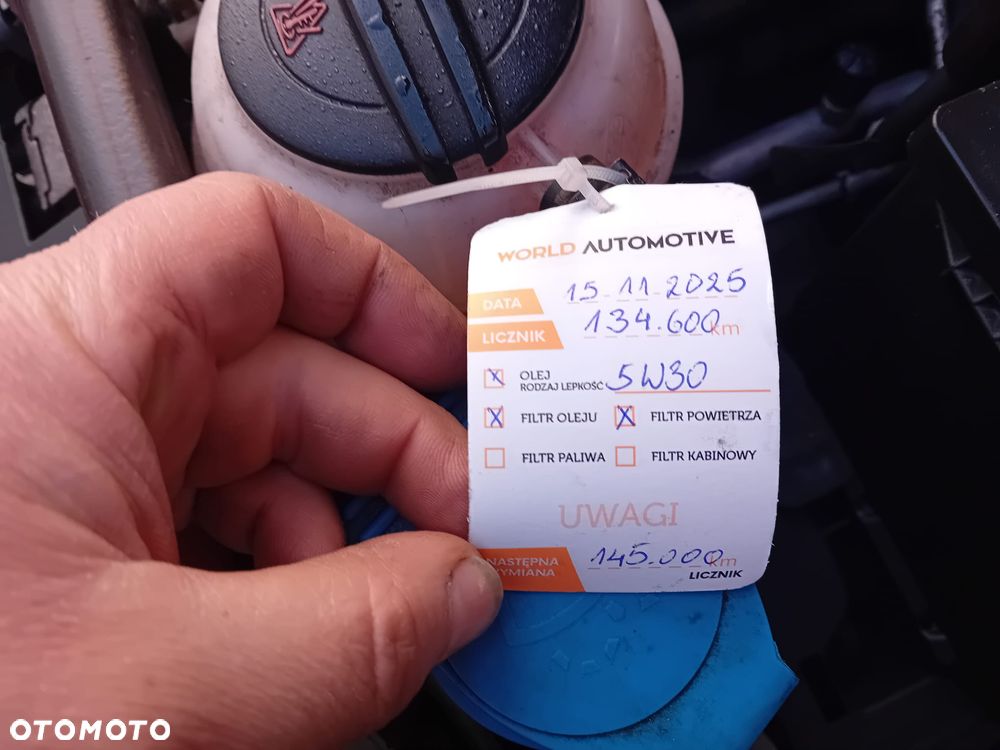 Volkswagen up! high - 8