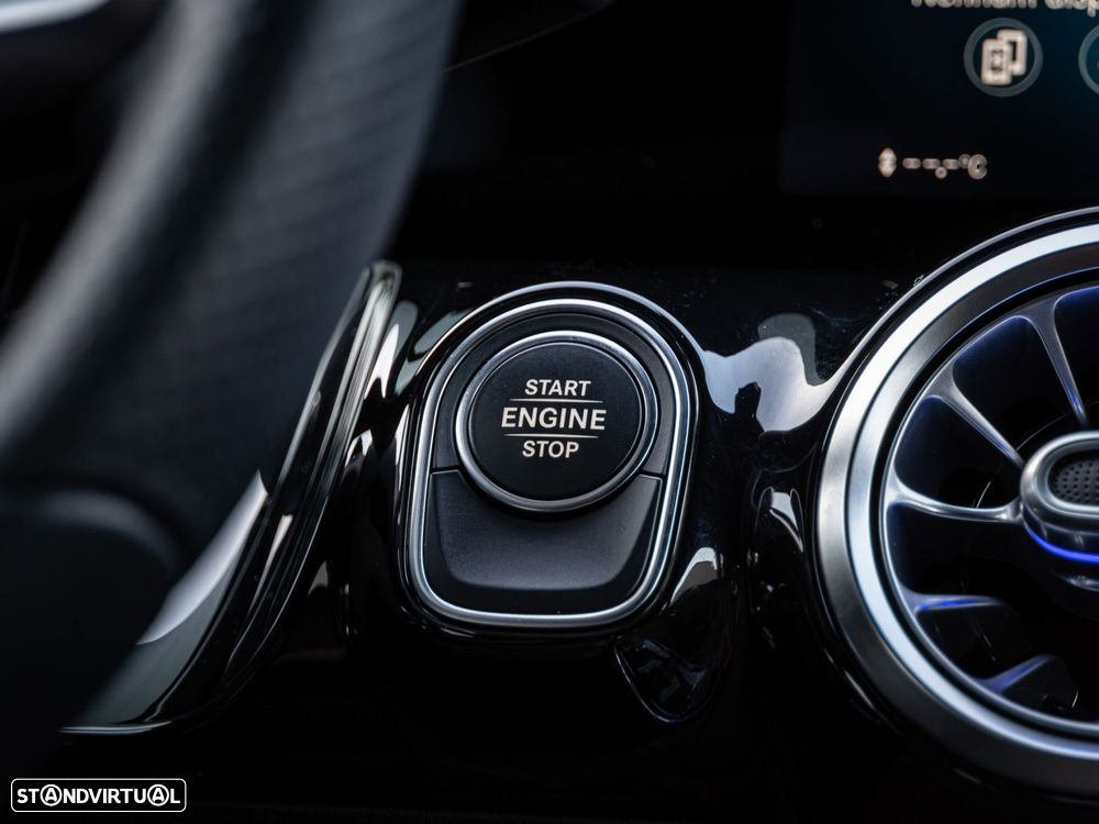 Mercedes-Benz GLA 250 e AMG Line - 17