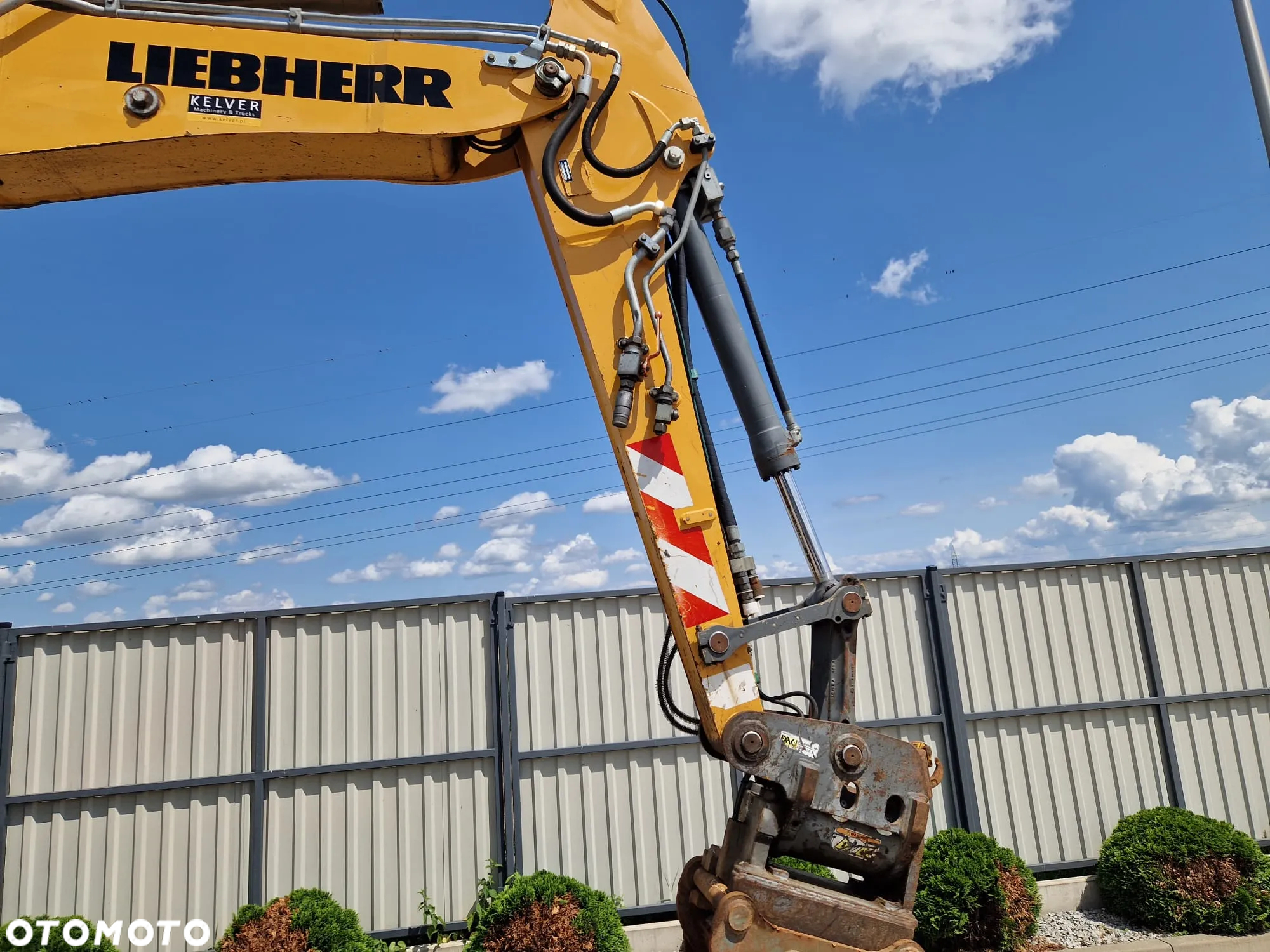 Liebherr A311 Litronic * 2013r. * 10 599 mth * Powertilt * 4x skrętne koła * - 12