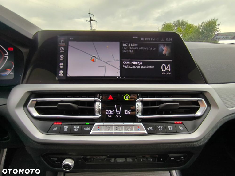 BMW Seria 3 318i - 24