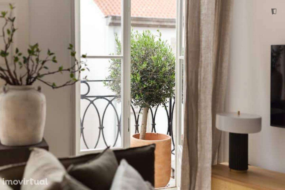 Estúdio - localizado em São Nicolau Porto - Grande imagem: 3/16