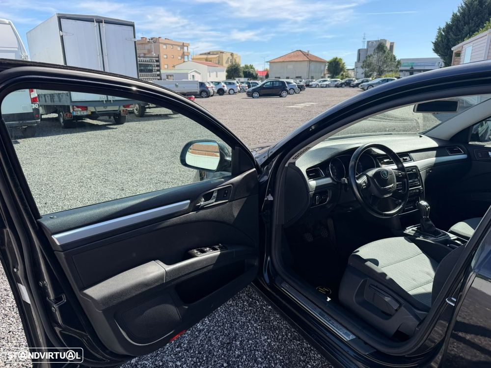 Skoda Superb 1.6 TDI Ambition - 16