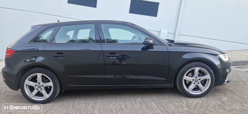 Audi A3 Sportback 1.6 TDI S tronic sport - 5