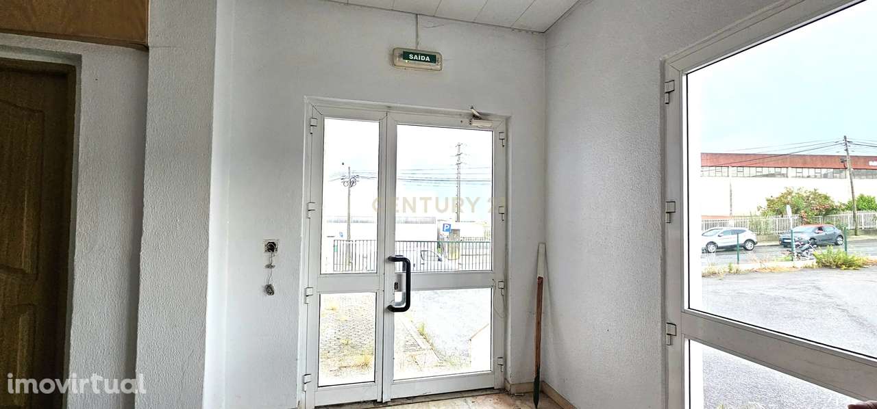 Prédio de 7 pisos com vista fantástica em Oeiras - Grande imagem: 4/46