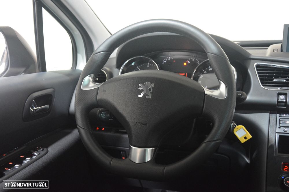 Peugeot 3008 1.6 HDi Allure - 16
