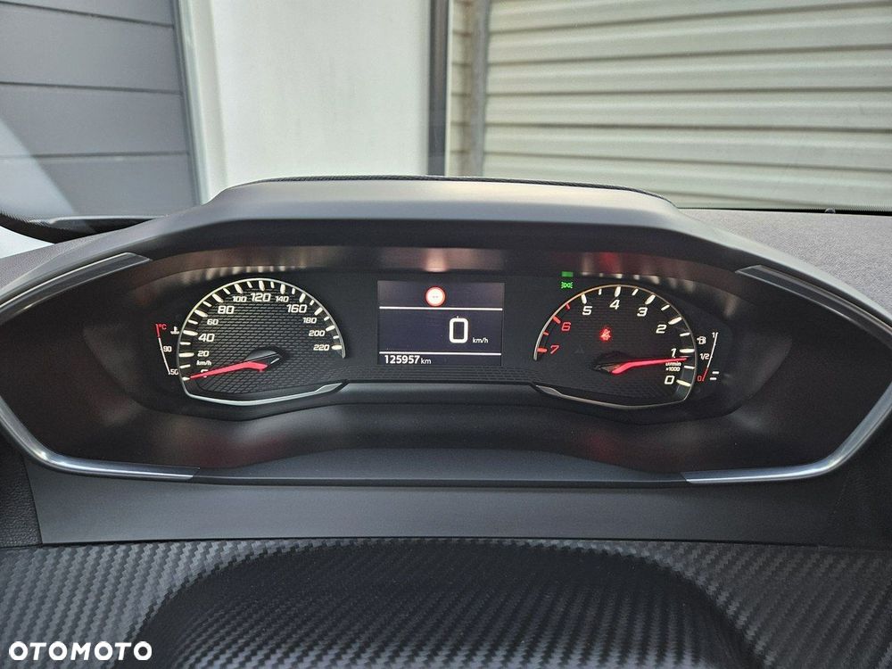 Peugeot 2008 1.5 BlueHDi Active Pack S&S - 36