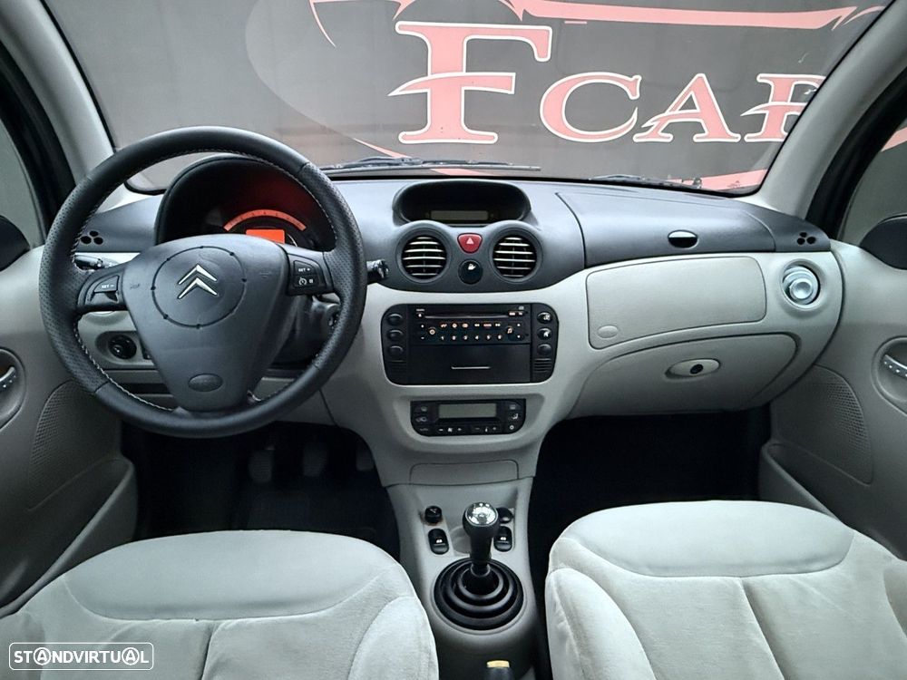 Citroën C3 1.4 Exclusive - 23