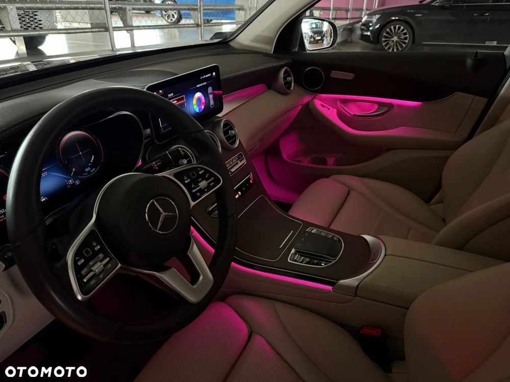 Mercedes-Benz GLC - 39
