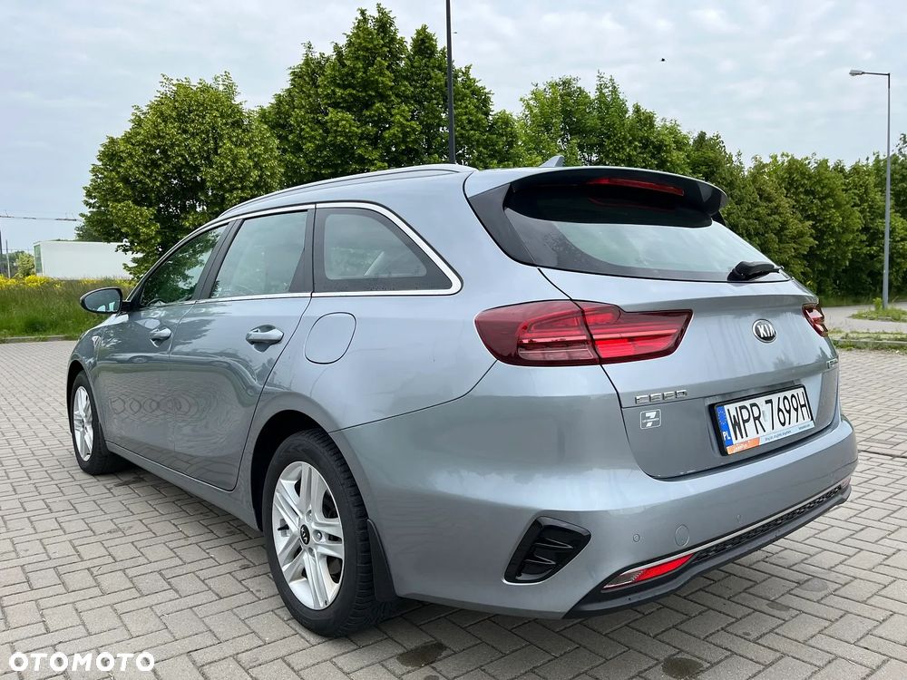 Kia Ceed 1.6 CRDi SCR M - 7