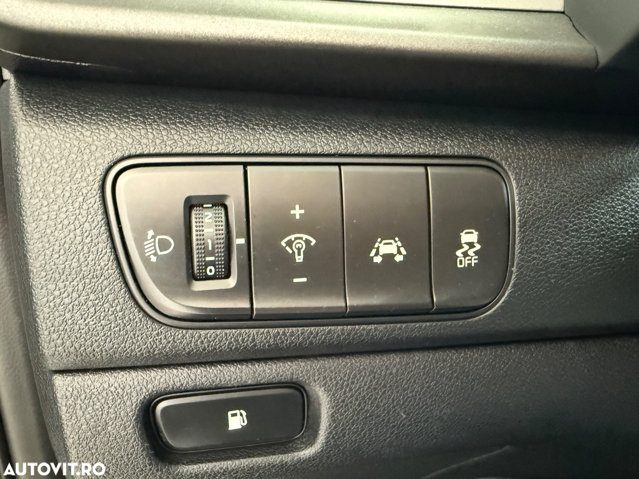 Kia Niro 1.6 GDI HEV 2WD OPF Aut. Spirit - 24