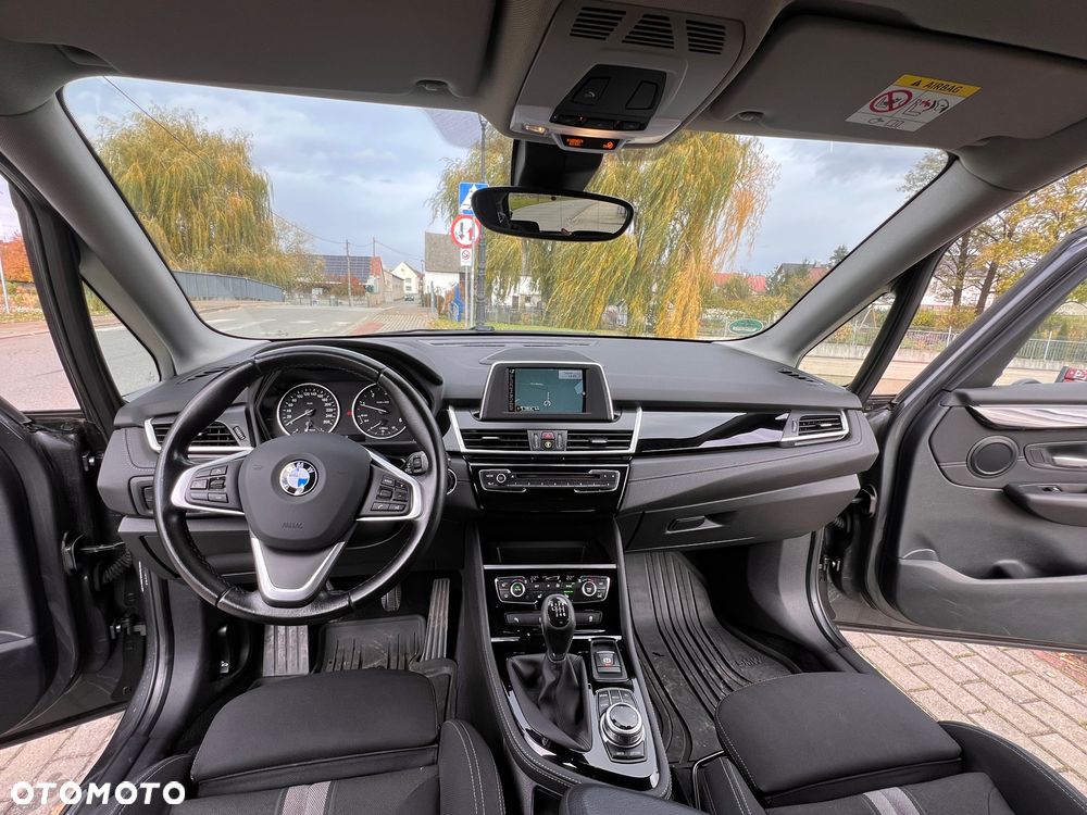BMW Seria 2 218d Active Tourer Sport Line - 10