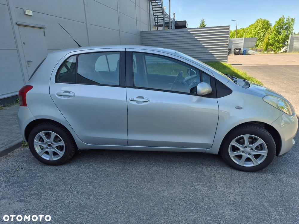 Toyota Yaris - 5