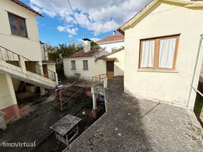 Moradia + Anexos + Garagem +Terreno - Grande imagem: 5/12
