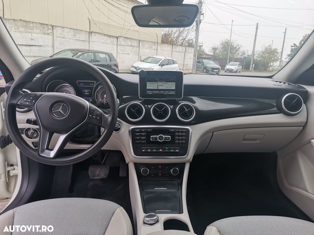 Mercedes-Benz CLA 180 - 10