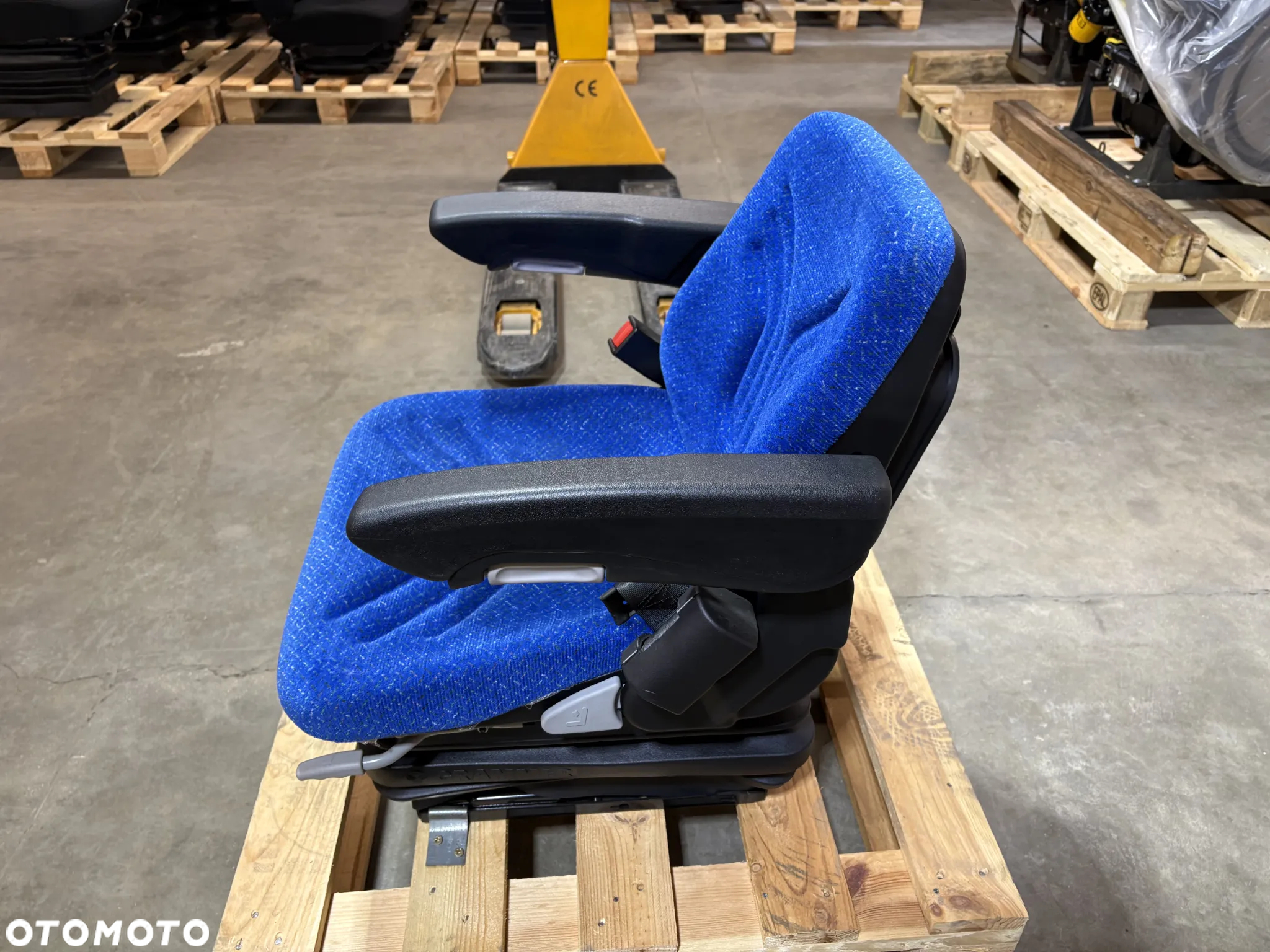 FV23% Nowy Fotel Siedzenie Operatora NEW HOLLAND GRAMER DS85H/90 Oryginał - 7