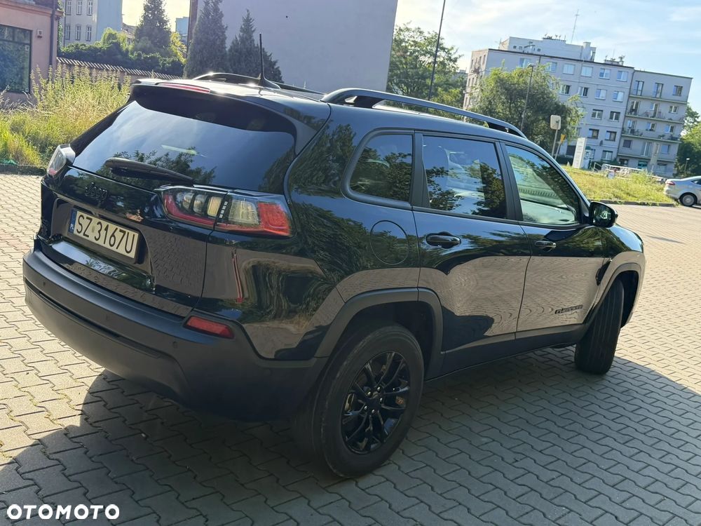 Jeep Cherokee - 9