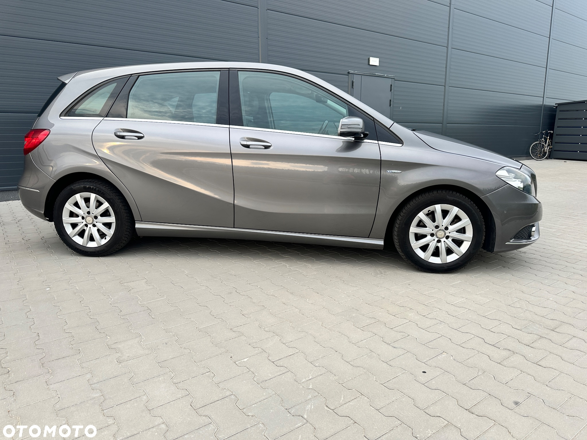 Mercedes-Benz Klasa B 180 (BlueEFFICIENCY) 7G-DCT - 9