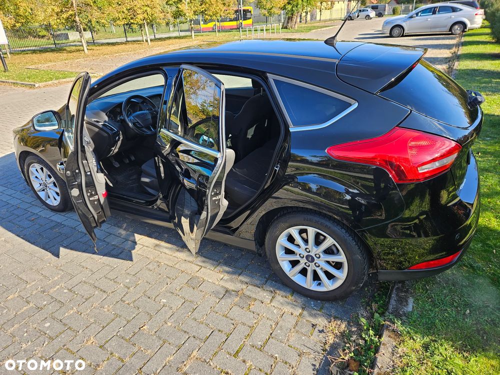 Ford Focus 2015 photo 2