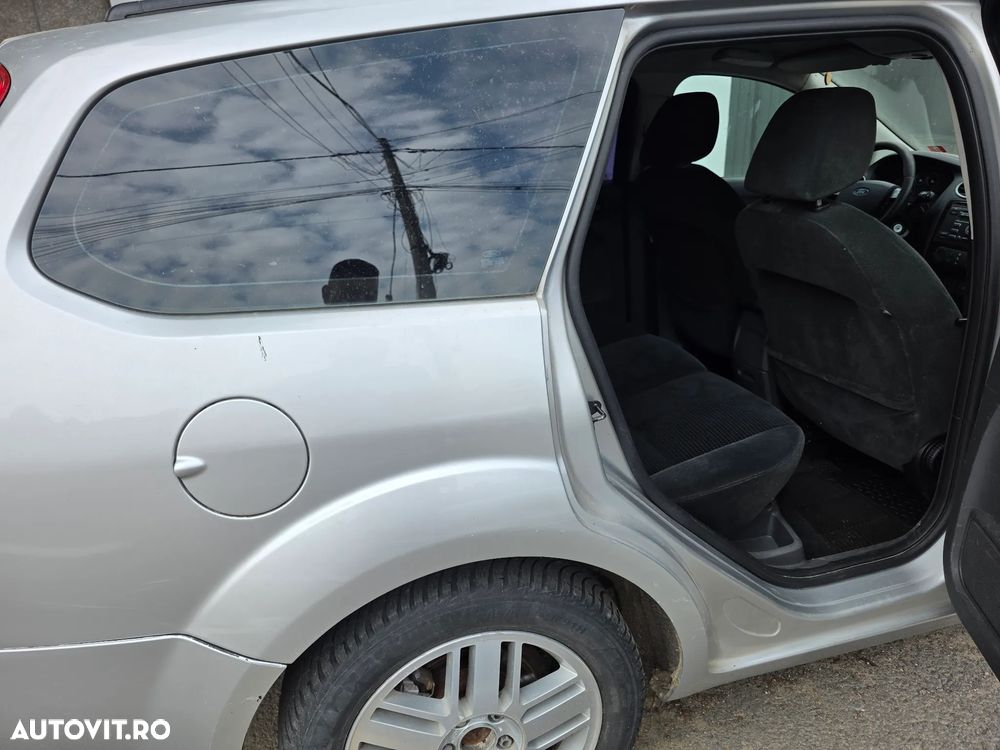Ford Focus 1.6 TDCi Ghia - 15