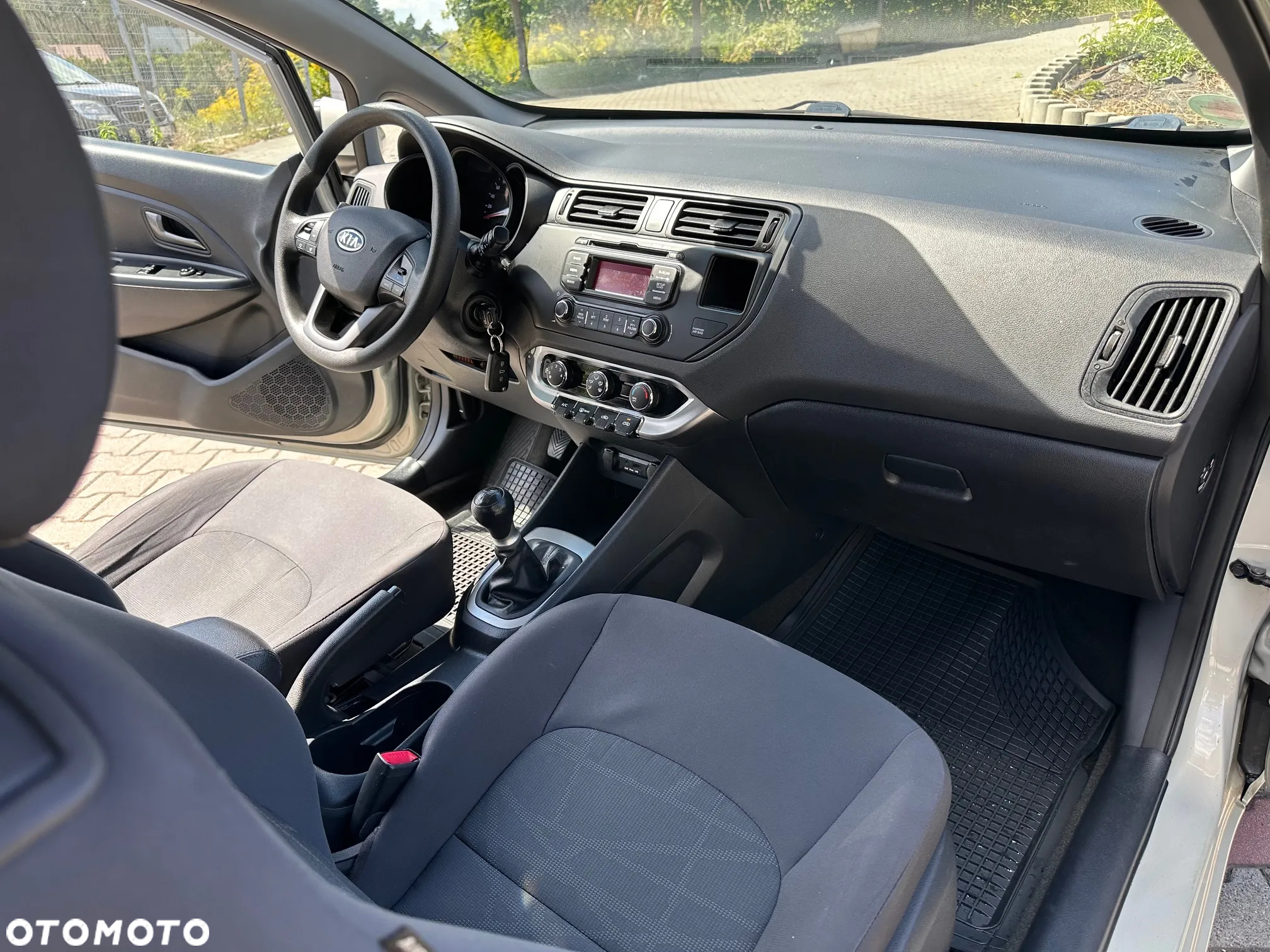 Kia Rio 1.2 Edition 7 - 10