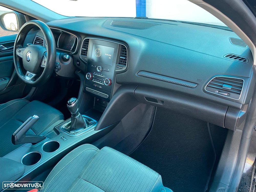 Renault Mégane Sport Tourer BLUE dCi 115 ZEN - 15