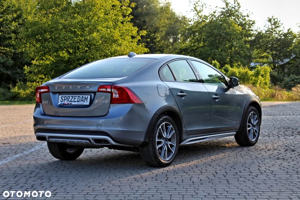 Volvo S60 Cross Country D3 Geartronic Momentum - 3