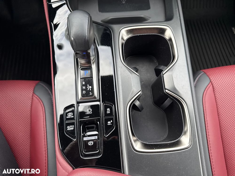 Lexus Seria NX - 18