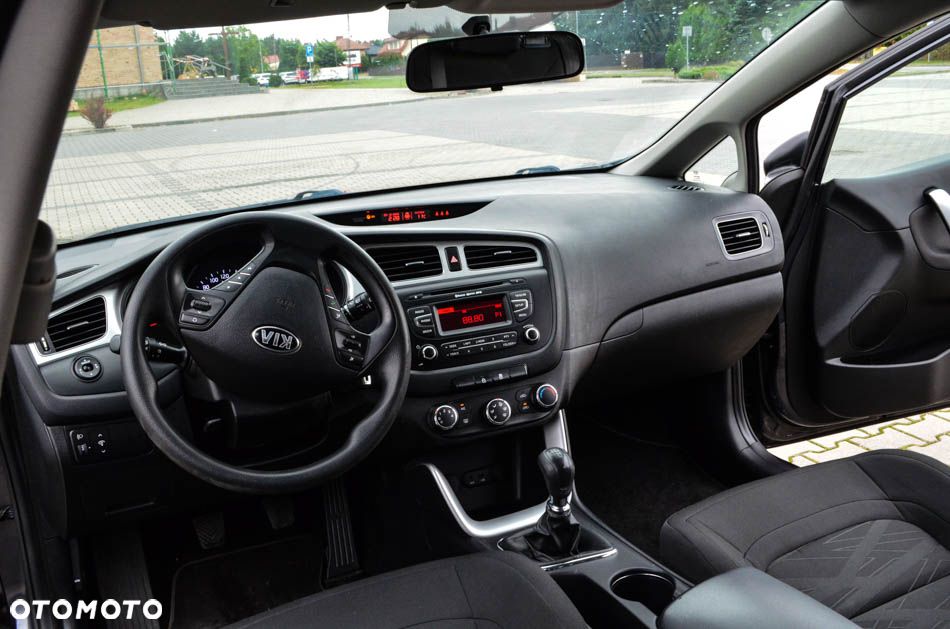 Kia Ceed 1.4 CVVT - 23