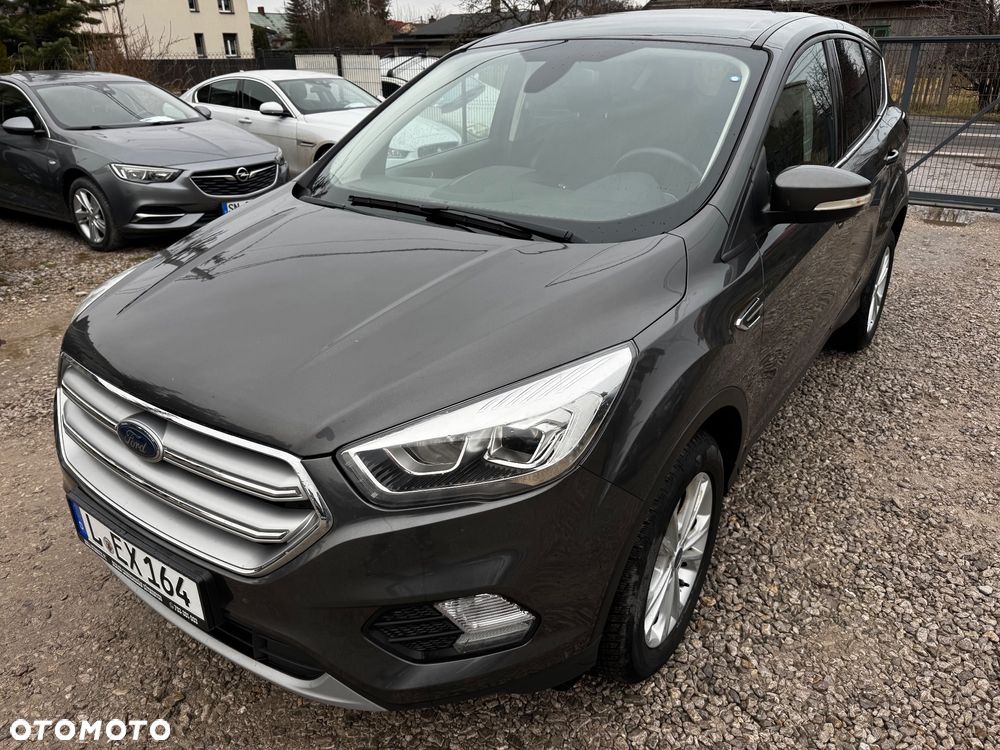 Ford Kuga 1.5 EcoBoost 2x4 Titanium - 9
