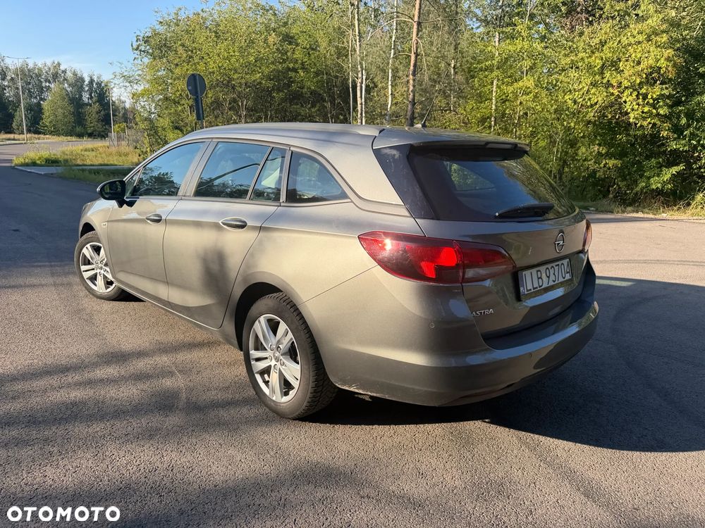 Opel Astra 1.2 T Edition S&S - 10