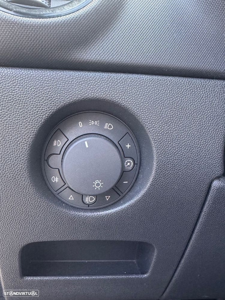 Opel Corsa 1.2 Enjoy - 20