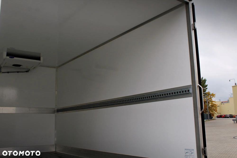 Ford Transit bliźniak kontener 8 euro palet chłodnia / mroźnia do -10'C / Winda 750kg BAR - 9