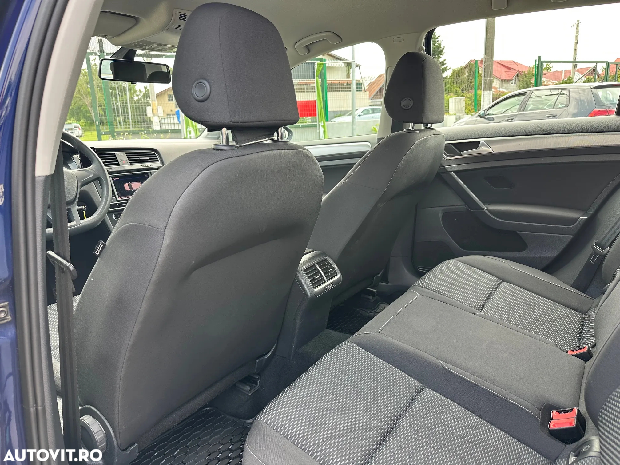 Volkswagen Golf 1.6 TDI Trendline - 9