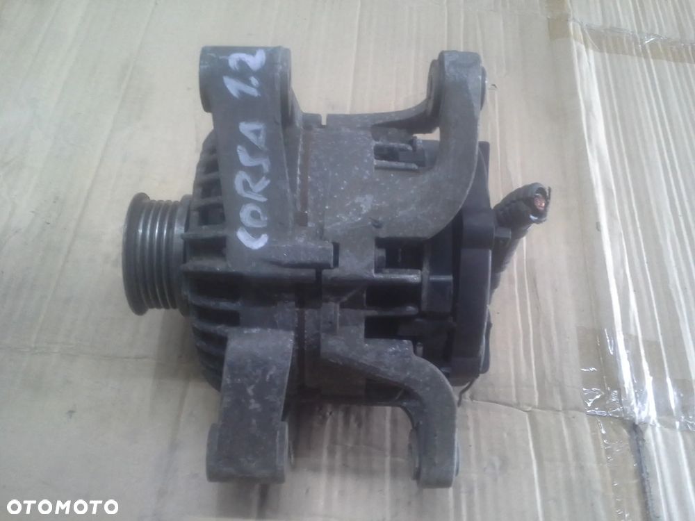 Opel Astra Corsa Meriva 1.2 alternator Bosch 0124225041 14V 70A - 4