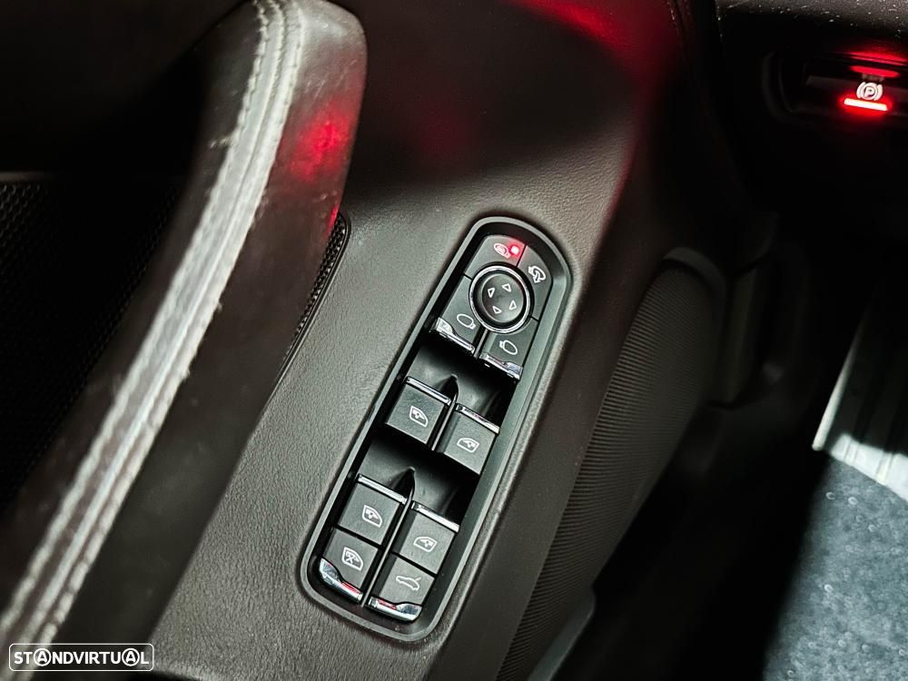 Porsche Panamera S E-Hybrid - 40