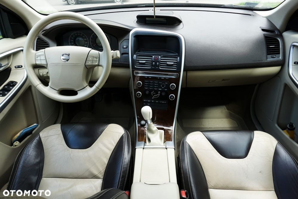 Volvo XC 60 2.4D AWD - 7